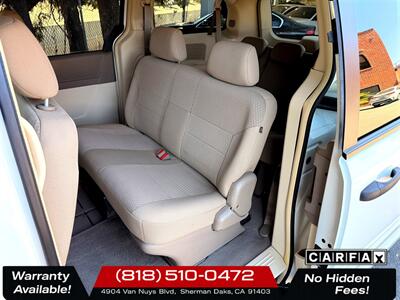 2008 Chrysler Town & Country LX - Photo 17 - Sherman Oaks, CA 91403-1701