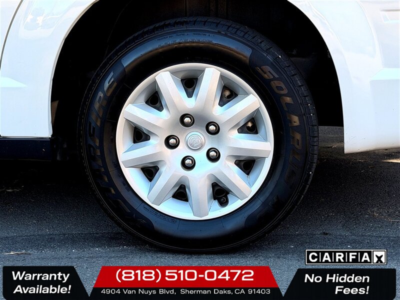 2008 Chrysler Town & Country LX - Photo 21 - Sherman Oaks, CA 91403-1701