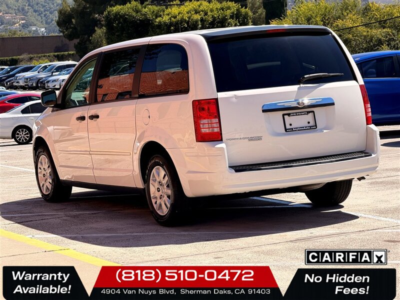 2008 Chrysler Town & Country LX - Photo 4 - Sherman Oaks, CA 91403-1701