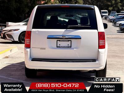 2008 Chrysler Town & Country LX - Photo 5 - Sherman Oaks, CA 91403-1701