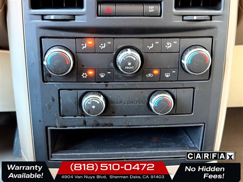 2008 Chrysler Town & Country LX - Photo 16 - Sherman Oaks, CA 91403-1701