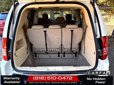2008 Chrysler Town & Country LX - Photo 19 - Sherman Oaks, CA 91403-1701