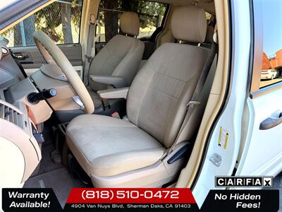 2008 Chrysler Town & Country LX - Photo 13 - Sherman Oaks, CA 91403-1701