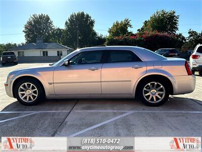 2005 Chrysler 300 Series   - Photo 5 - Sherman Oaks, CA 91403-1701