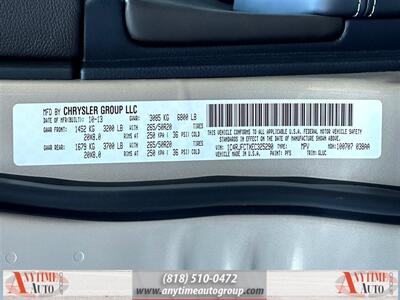 2014 Jeep Grand Cherokee Overland   - Photo 38 - Sherman Oaks, CA 91403-1701