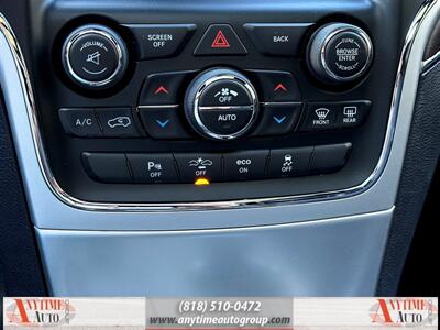 2014 Jeep Grand Cherokee Overland   - Photo 21 - Sherman Oaks, CA 91403-1701
