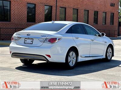 2015 Hyundai SONATA Hybrid   - Photo 7 - Sherman Oaks, CA 91403-1701