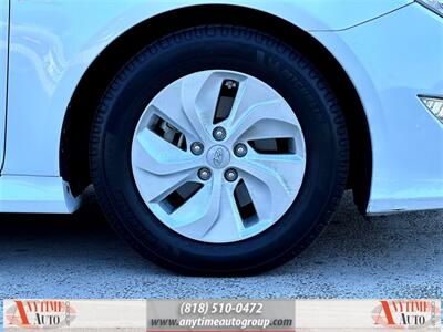 2015 Hyundai SONATA Hybrid   - Photo 24 - Sherman Oaks, CA 91403-1701