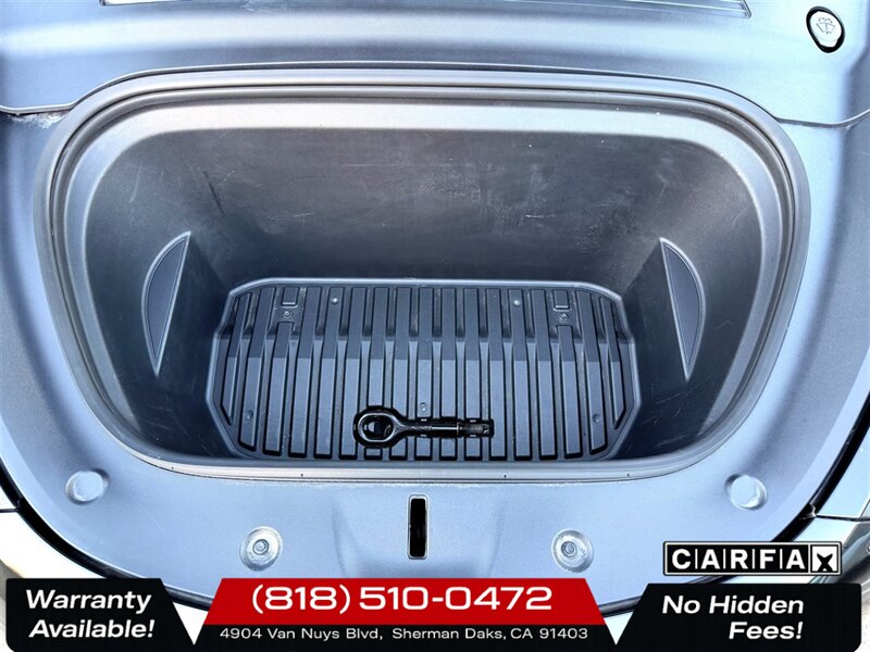 2020 Tesla Model Y Performance   - Photo 25 - Sherman Oaks, CA 91403-1701