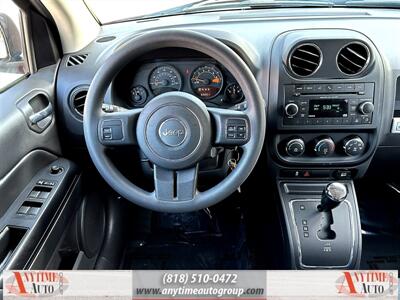 2014 Jeep Compass Sport   - Photo 12 - Sherman Oaks, CA 91403-1701