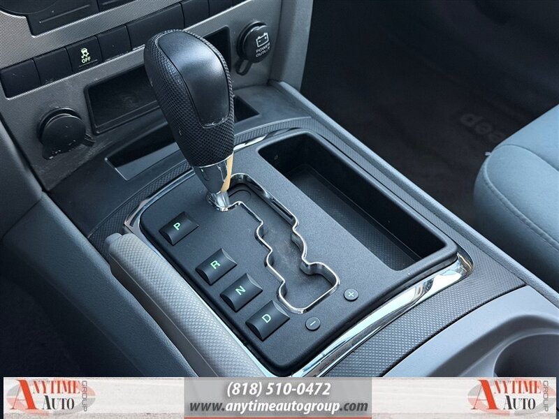 2007 Jeep Grand Cherokee Laredo - Photo 19 - Sherman Oaks, CA 91403-1701