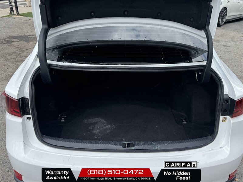 2015 Lexus IS 250  F-SPORT - Photo 4 - Sherman Oaks, CA 91403-1701