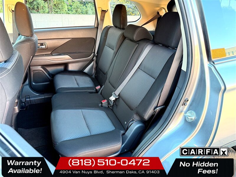 2017 Mitsubishi Outlander ES   - Photo 21 - Sherman Oaks, CA 91403-1701