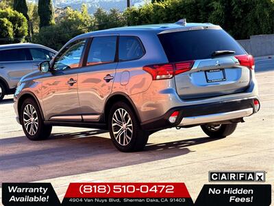 2017 Mitsubishi Outlander ES   - Photo 5 - Sherman Oaks, CA 91403-1701