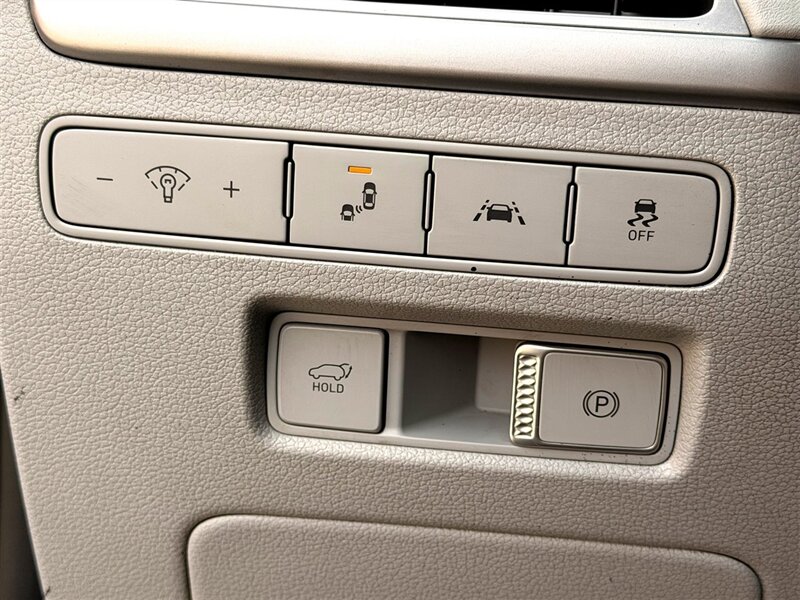 2020 Hyundai PALISADE SEL   - Photo 20 - Sherman Oaks, CA 91403-1701