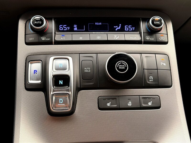 2020 Hyundai PALISADE SEL   - Photo 18 - Sherman Oaks, CA 91403-1701