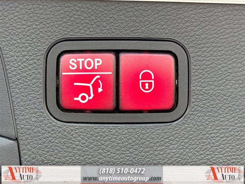 2019 Mercedes-Benz GLC GLC 350e 4MATIC - Photo 26 - Sherman Oaks, CA 91403-1701