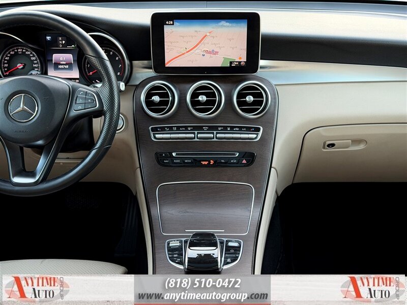 2019 Mercedes-Benz GLC GLC 350e 4MATIC - Photo 11 - Sherman Oaks, CA 91403-1701