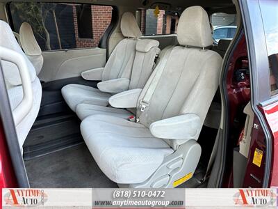 2013 Toyota Sienna LE 8-Passenger   - Photo 22 - Sherman Oaks, CA 91403-1701