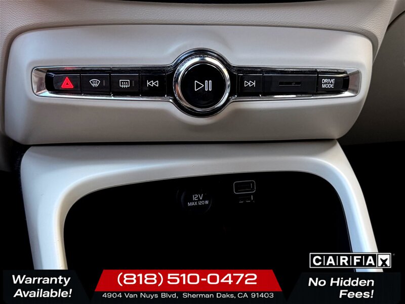2020 Volvo XC40 T4 Inscription   - Photo 20 - Sherman Oaks, CA 91403-1701