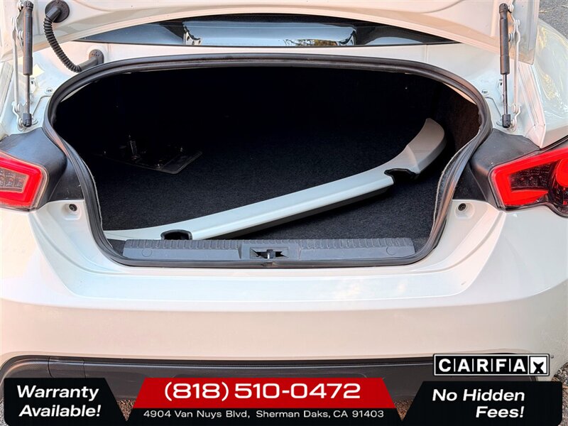 2017 Toyota 86   - Photo 19 - Sherman Oaks, CA 91403-1701