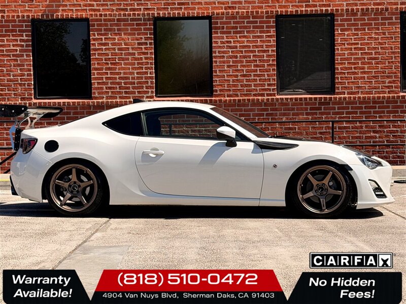 2017 Toyota 86   - Photo 7 - Sherman Oaks, CA 91403-1701