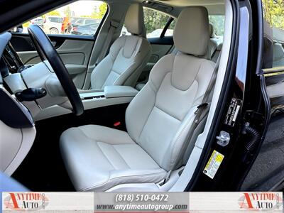 2019 Volvo S60 T5 Momentum   - Photo 15 - Sherman Oaks, CA 91403-1701