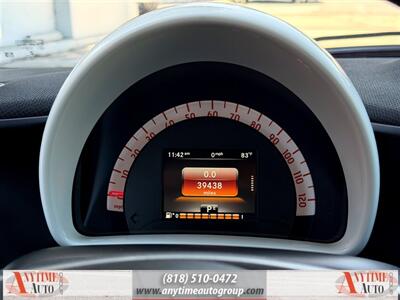 2016 Smart fortwo Passion   - Photo 12 - Sherman Oaks, CA 91403-1701