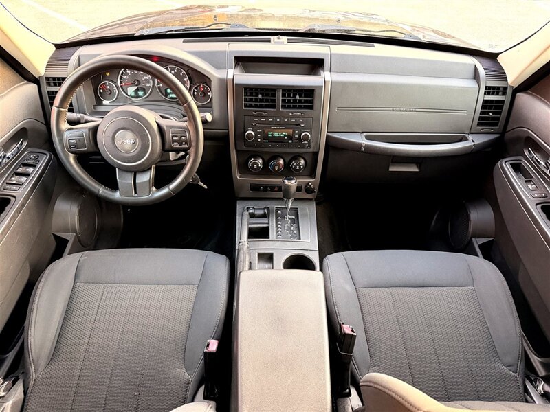 2012 Jeep Liberty Sport - Photo 10 - Sherman Oaks, CA 91403-1701