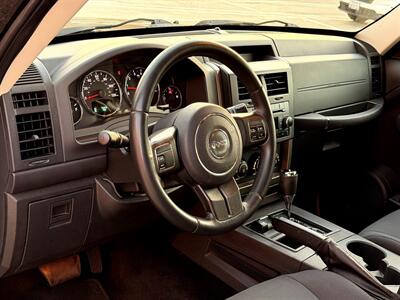 2012 Jeep Liberty Sport - Photo 13 - Sherman Oaks, CA 91403-1701