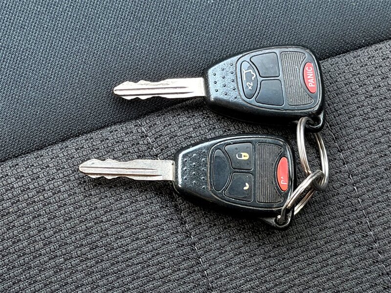 2012 Jeep Liberty Sport - Photo 20 - Sherman Oaks, CA 91403-1701