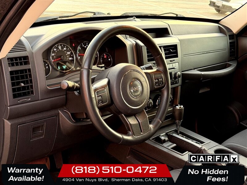 2012 Jeep Liberty Sport   - Photo 13 - Sherman Oaks, CA 91403-1701