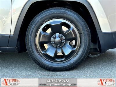 2015 Jeep Cherokee Sport   - Photo 24 - Sherman Oaks, CA 91403-1701