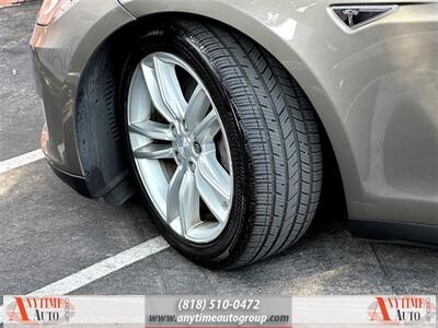 2015 Tesla Model S 70D   - Photo 30 - Sherman Oaks, CA 91403-1701