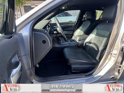 2014 Chrysler 300C   - Photo 8 - Sherman Oaks, CA 91403-1701