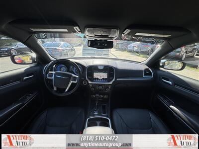 2014 Chrysler 300C   - Photo 10 - Sherman Oaks, CA 91403-1701