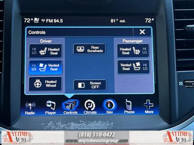 2014 Chrysler 300C   - Photo 17 - Sherman Oaks, CA 91403-1701
