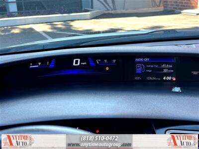 2014 Honda Civic Hybrid   - Photo 15 - Sherman Oaks, CA 91403-1701