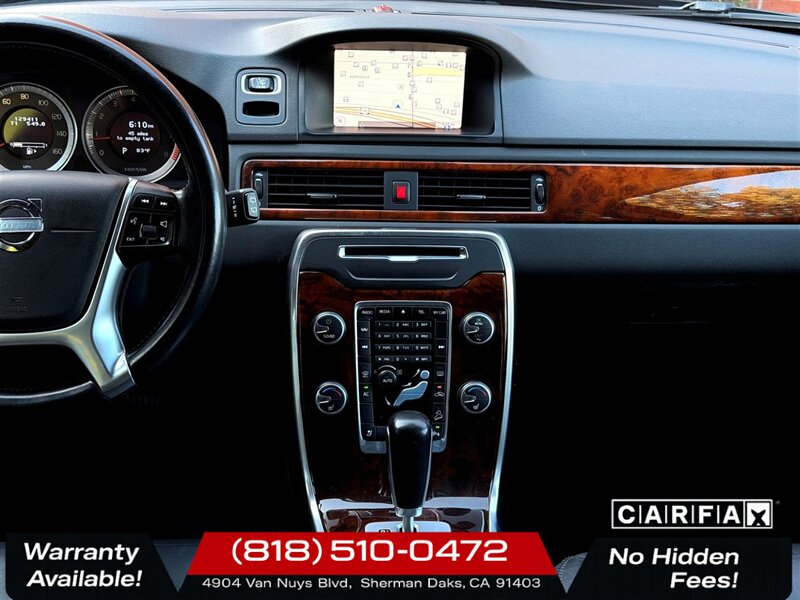 2012 Volvo XC70 T6   - Photo 11 - Sherman Oaks, CA 91403-1701