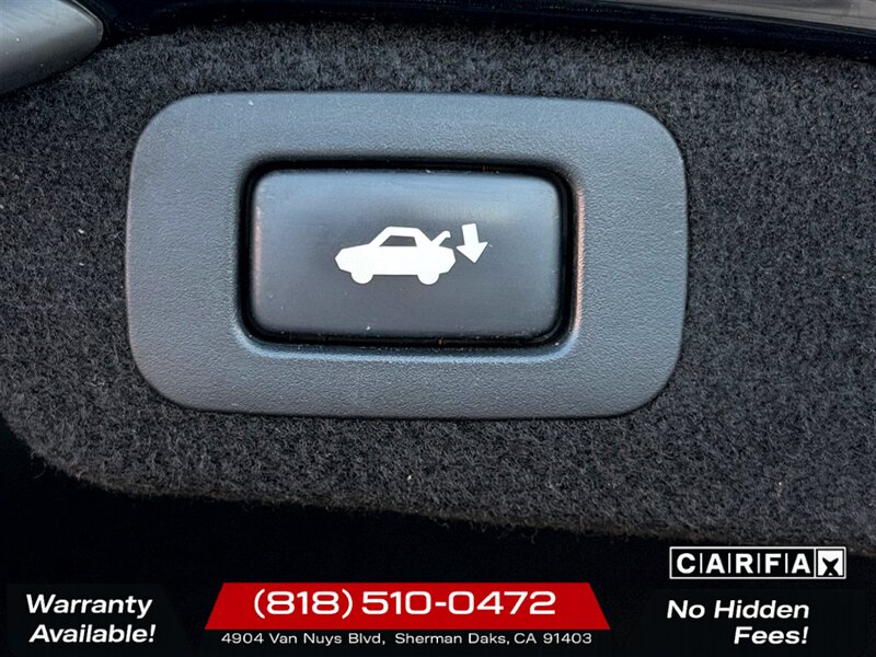 2014 Lexus LS 460   - Photo 26 - Sherman Oaks, CA 91403-1701