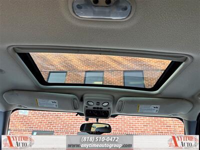 2004 GMC Yukon Denali   - Photo 16 - Sherman Oaks, CA 91403-1701