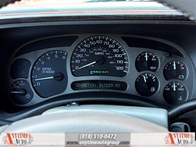 2004 GMC Yukon Denali   - Photo 20 - Sherman Oaks, CA 91403-1701