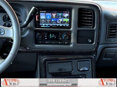 2004 GMC Yukon Denali   - Photo 15 - Sherman Oaks, CA 91403-1701