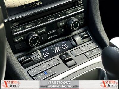2014 Porsche 911 Carrera S   - Photo 17 - Sherman Oaks, CA 91403-1701