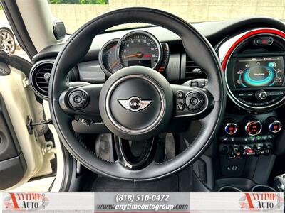 2015 MINI Hardtop 2 Door Cooper   - Photo 19 - Sherman Oaks, CA 91403-1701