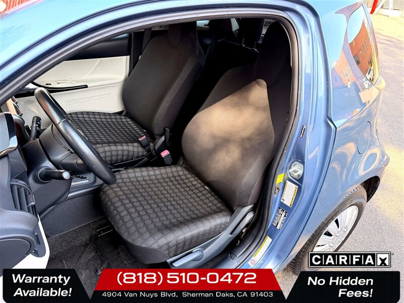 2012 Scion iQ - Photo 11 - Sherman Oaks, CA 91403-1701