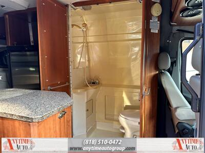 2008 Freightliner Sprinter 2500  Motorhome - Photo 27 - Sherman Oaks, CA 91403-1701