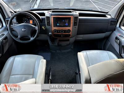 2008 Freightliner Sprinter 2500  Motorhome - Photo 10 - Sherman Oaks, CA 91403-1701