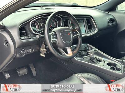 2015 Dodge Challenger SXT Plus   - Photo 10 - Sherman Oaks, CA 91403-1701