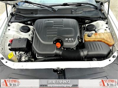 2015 Dodge Challenger SXT Plus   - Photo 22 - Sherman Oaks, CA 91403-1701